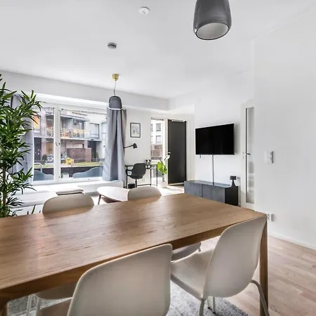 Wehost Brand New 1br On The Waterfront Near Metro @capellankuja 4 Apartment *