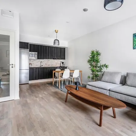 Wehost Brand New 1br On The Waterfront Near Metro @capellankuja 4 *