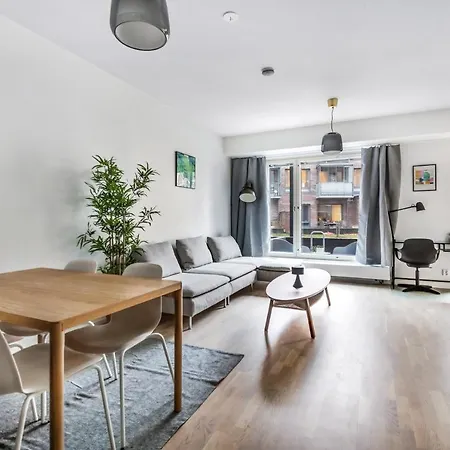 Wehost Brand New 1br On The Waterfront Near Metro @capellankuja 4 Apartment *